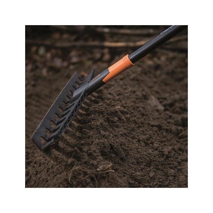 Grebla universala, Fiskars Solid, fara coada