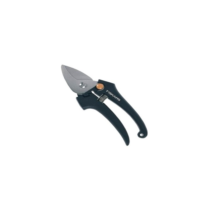 Foarfeca Fiskars - pas cu pas- pentru taieri pomi