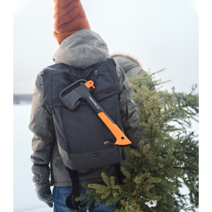 Topor Fiskars pentru camping XS_X7